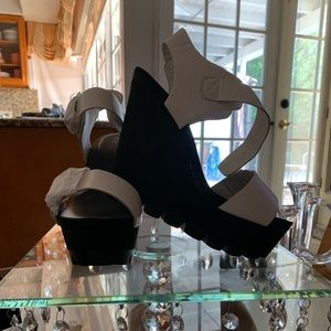 Just Fab Wedged Heels